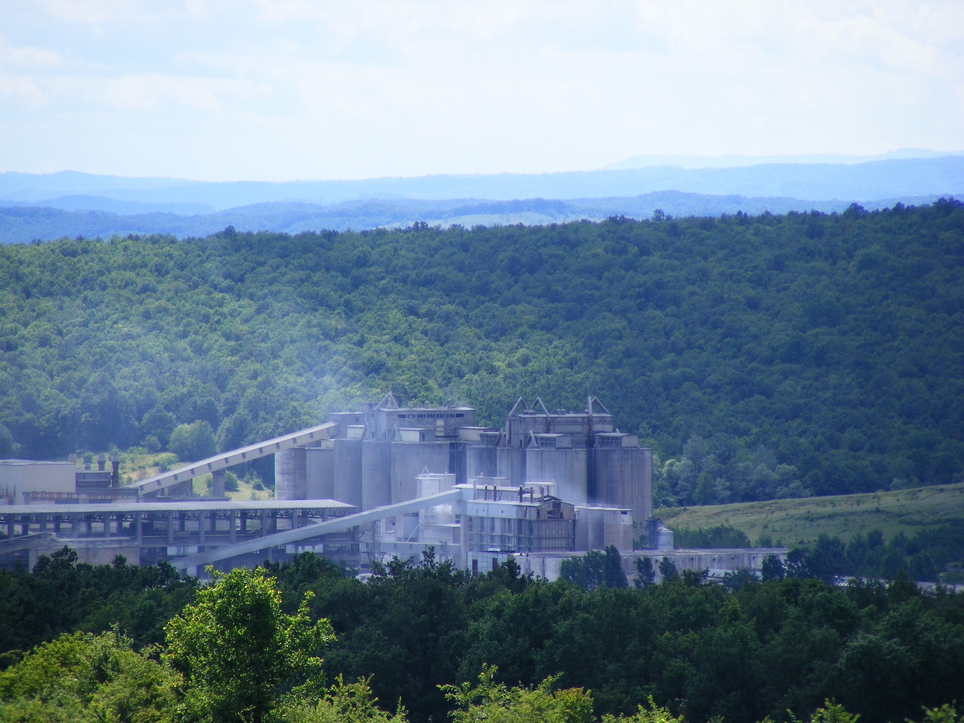 factory-87447_1920